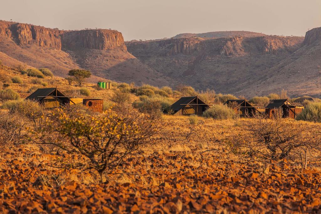 Etendeka Mountain Camp Damaraland Ngoại thất bức ảnh