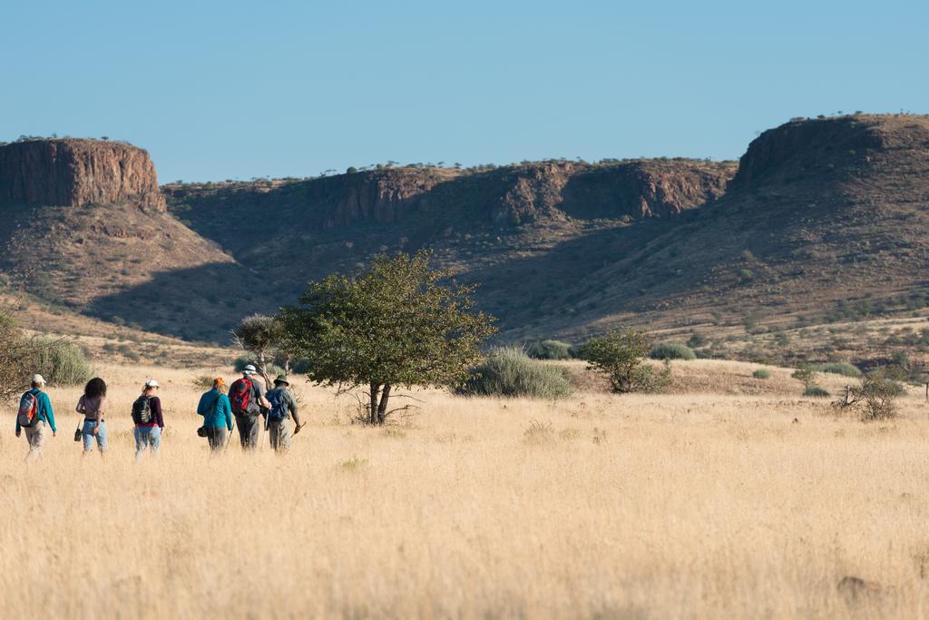 Etendeka Mountain Camp Damaraland Ngoại thất bức ảnh