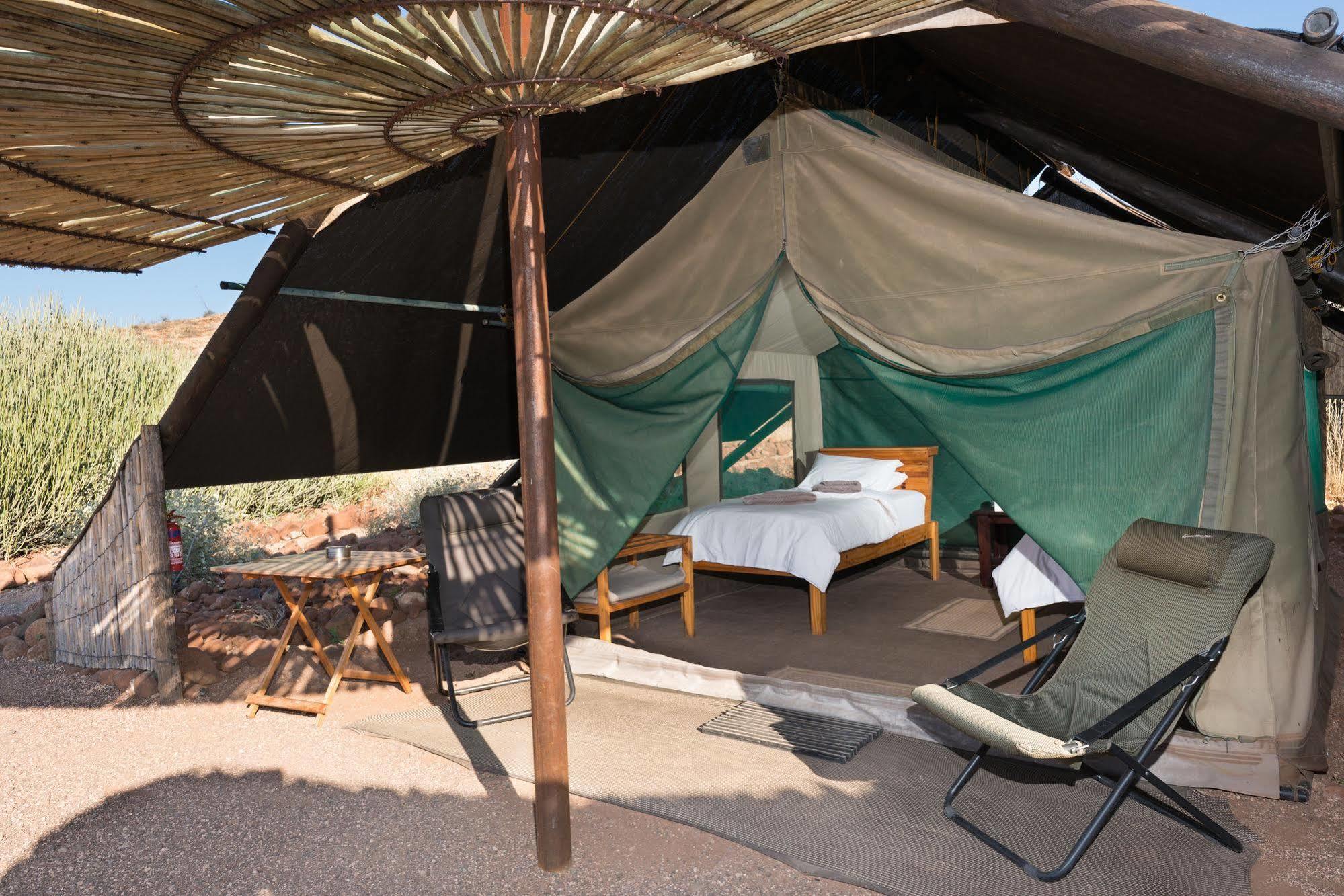 Etendeka Mountain Camp Damaraland Ngoại thất bức ảnh