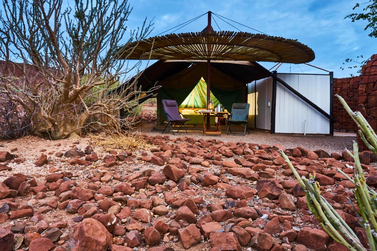 Etendeka Mountain Camp Damaraland Ngoại thất bức ảnh